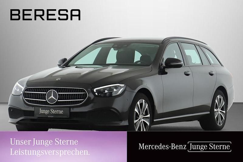 Grau Gebraucht 2022 Mercedes E300 Avantgarde Kombi | 30.280 € (Fairer Preis) - Bild 1/3