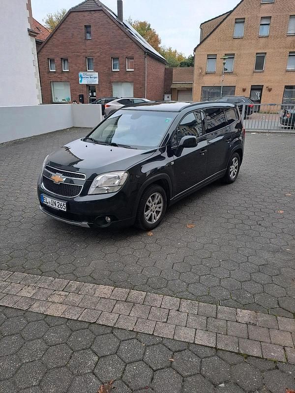 Gebraucht Chevrolet Orlando 141 PS (103 kW) 2011 Schwarz Van / Kleinbus