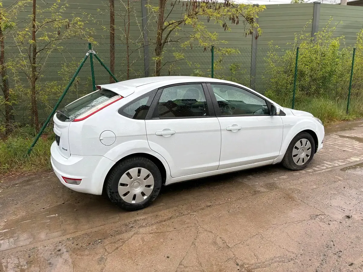 Brugt Ford Focus 109 HK (80 kW) 2009 Hvid Hatchback