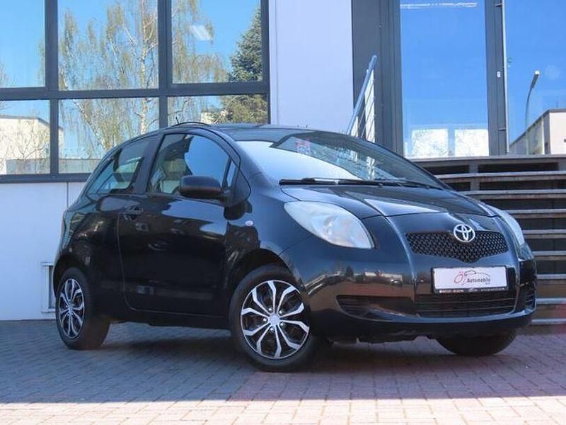 Schwarz Gebraucht 2006 Toyota Yaris Luna Limousine | 2.490 € (Fairer Preis) - Bild 1/4