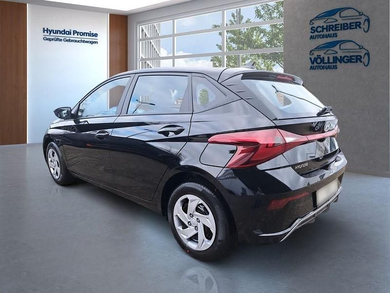 Ny Hyundai i20 Select 101 HK (74 kW) 2025 Sort Sedan