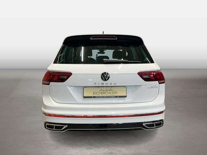 Gebraucht VW Tiguan R-line 150 PS (110 kW) 2024 Pure white SUV