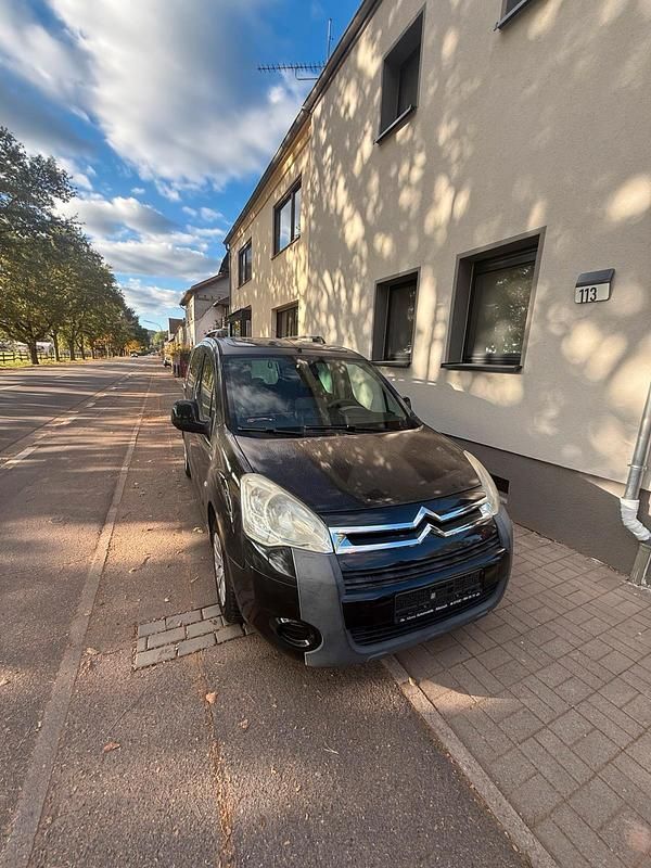 Schwarz Gebraucht 2010 Citroën Berlingo Van / Kleinbus | 4.800 € (Fairer Preis) - Bild 1/4
