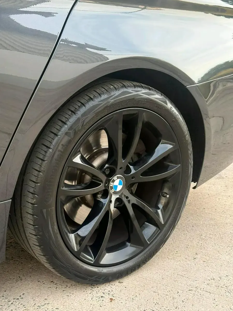 Gebraucht BMW 530 258 PS (189 kW) 2014 Grau Limousine