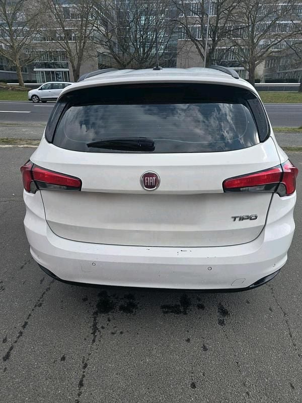 Gebraucht Fiat Tipo 120 PS (88 kW) 2016 Weiß Kombi