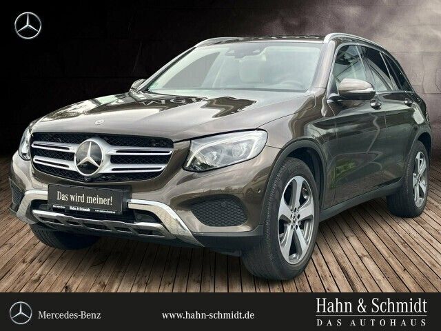 Citrinbraun Gebraucht 2017 Mercedes GLC250 SUV | 29.490 € (Fairer Preis) - Bild 1/4