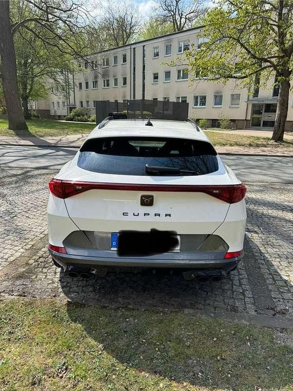 Weiß Gebraucht 2021 Cupra Formentor VZ SUV | 24.500 € (Superpreis) - Bild 1/4
