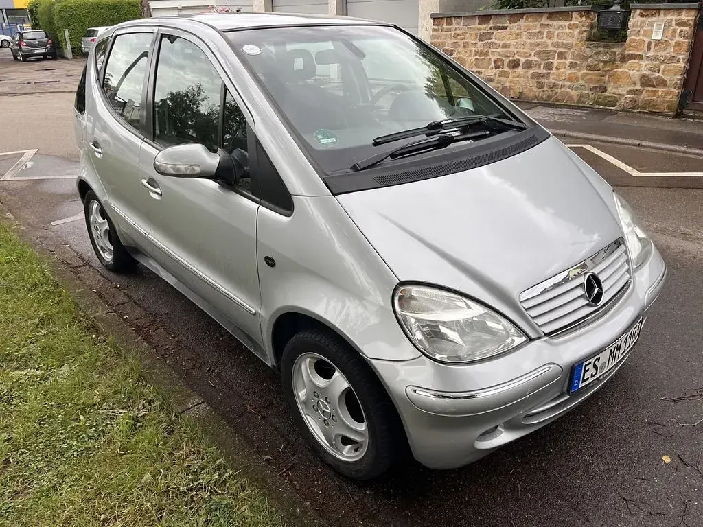 Gebraucht Mercedes A160 Avantgarde 102 PS (75 kW) 2004 Silber Van / Kleinbus