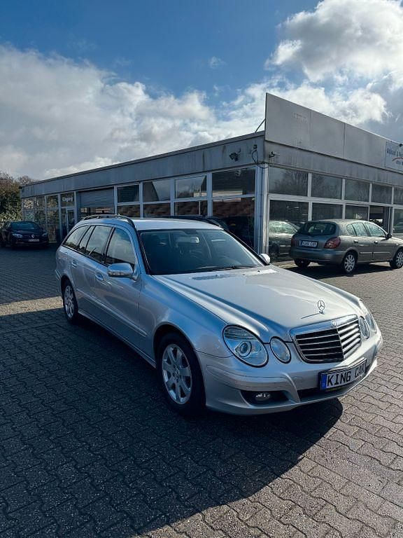 Gebraucht Mercedes E200 184 PS (135 kW) 2007 Silber Kombi