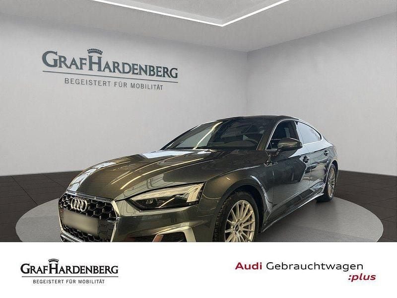 Daytonagrau perleffekt Gebraucht 2022 Audi A5 Sportback S-Line Kleinwagen | 34.930 € (Guter Preis) - Bild 1/4