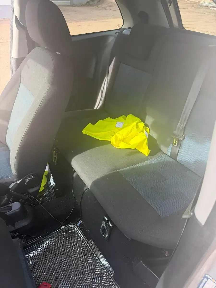 Second-hand Ford Fiesta 70 CP (51 kW) 2007 Argintiu Hatchback