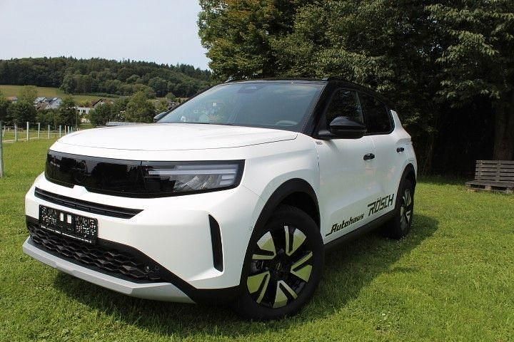 Neu Opel Frontera 145 PS (106 kW) 2025 Weiß SUV