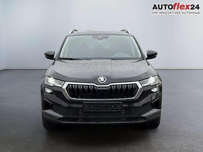 Neu Skoda Karoq Selection 150 PS (110 kW) 2026 Schwarzmagic perleffekt SUV