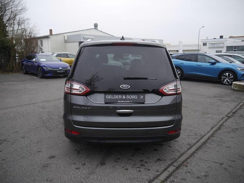 Gebraucht Ford Galaxy Titanium 241 PS (177 kW) 2020 Grau Van / Kleinbus
