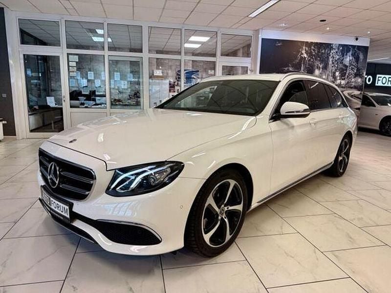 Gebraucht Mercedes E220 194 PS (142 kW) 2019 Andere Limousine