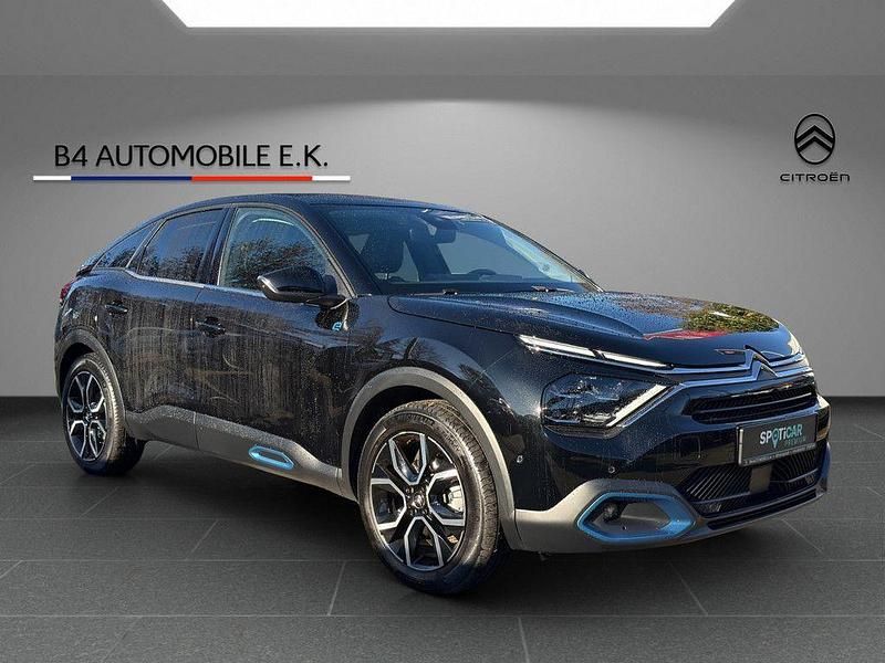 Gebraucht Citroën e-C4 Shine 100 kW (136 PS) 2022 Perla nera schwarz Limousine