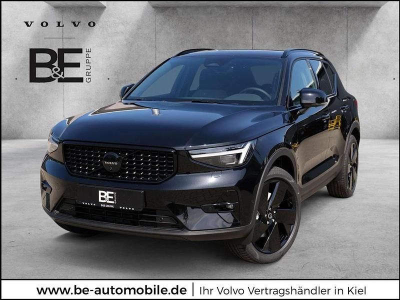 Onyx schwarz Neu 2025 Volvo XC40 Plus SUV | 47.450 € (Fairer Preis) - Bild 1/4