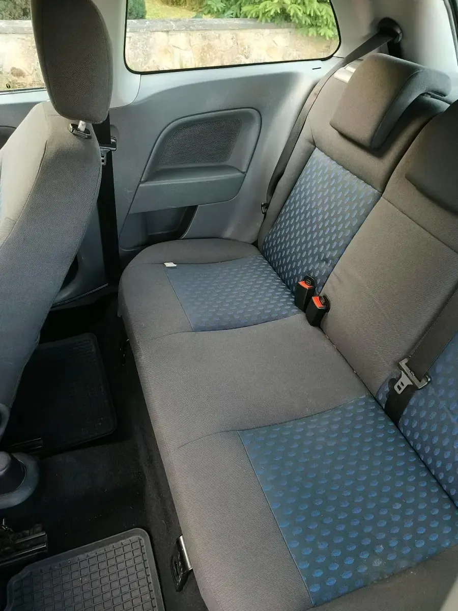 Gebraucht Ford Fiesta 80 PS (58 kW) 2003 Silber Kleinwagen