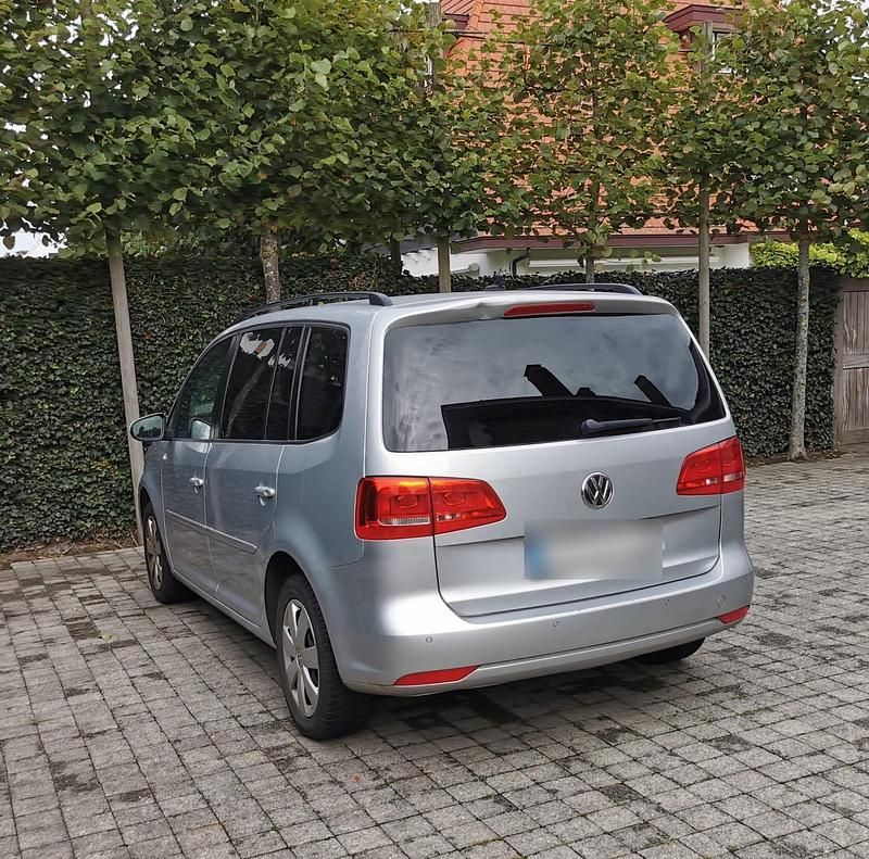 Gebraucht VW Touran 2015 Grau Van / Kleinbus