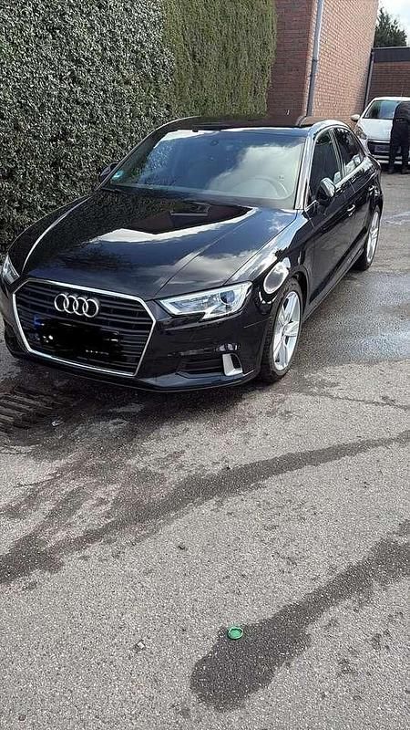 Schwarz Gebraucht 2019 Audi A3 Sport Limousine | 17.499 € (Guter Preis) - Bild 1/4