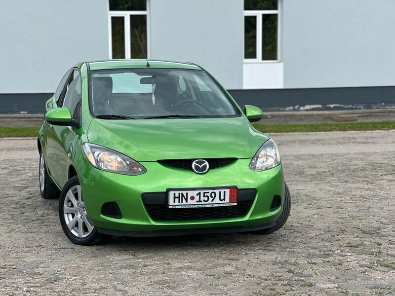 Grün Gebraucht 2010 Mazda 2 | 3.500 € (Fairer Preis) - Bild 1/4