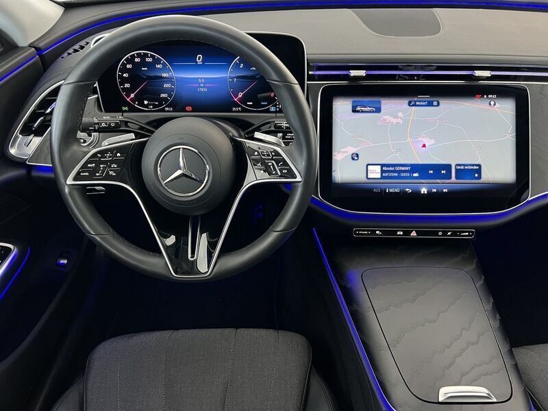 Gebraucht Mercedes E220 Advanced 197 PS (144 kW) 2024 Schwarz, Kombi