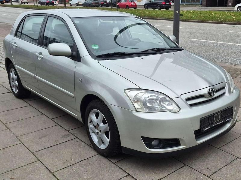 Silver metallic Gebraucht 2006 Toyota Corolla Edition Kleinwagen | 3.550 € (Fairer Preis) - Bild 1/4