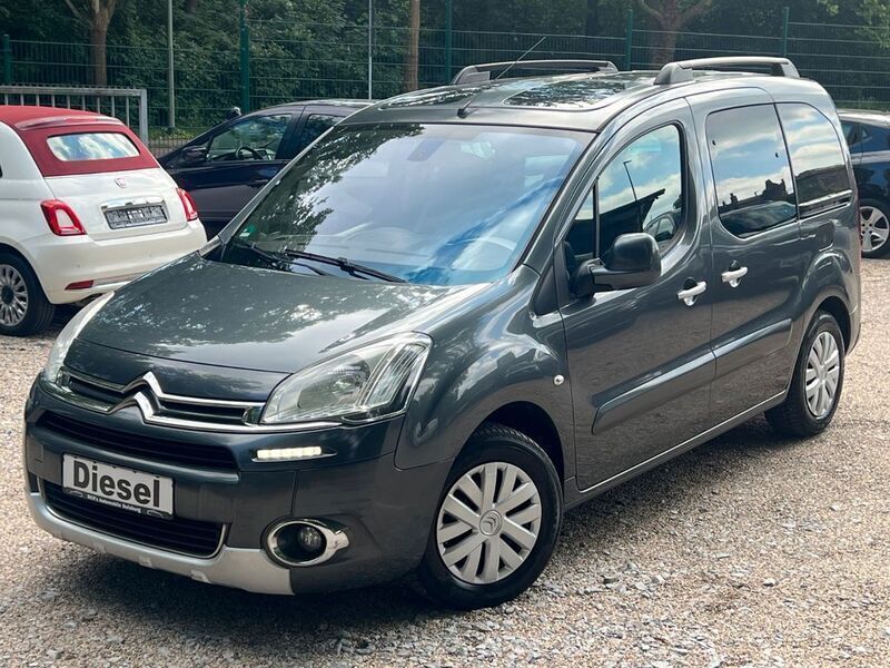 Grau Gebraucht 2014 Citroën Berlingo SELECTION Van / Kleinbus | 5.750 € (Guter Preis) - Bild 1/4