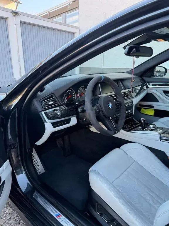 Gebraucht BMW M5 Performance 560 PS (411 kW) 2013 Grau Limousine