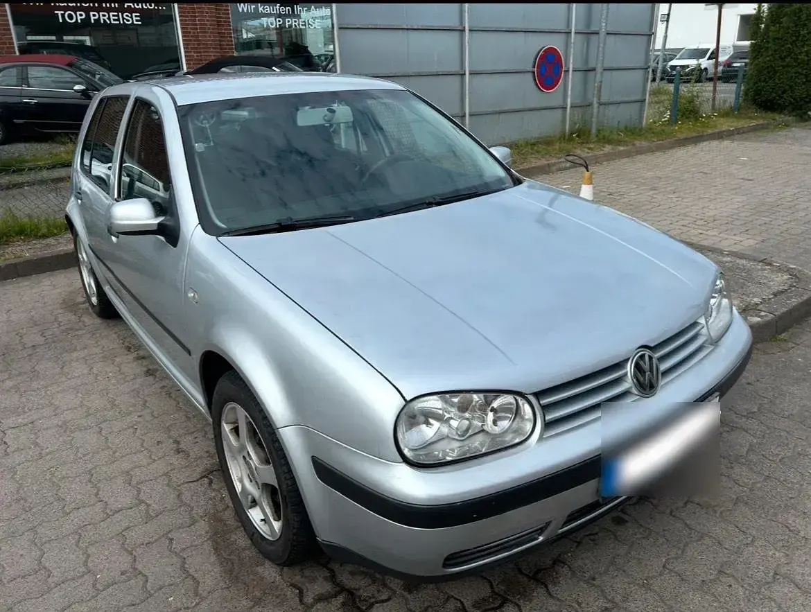 Gebraucht VW Golf IV 101 PS (74 kW) 2004 Silber Limousine