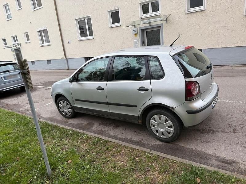 Gebraucht VW Polo 75 PS (55 kW) 2005 Silber Kleinwagen