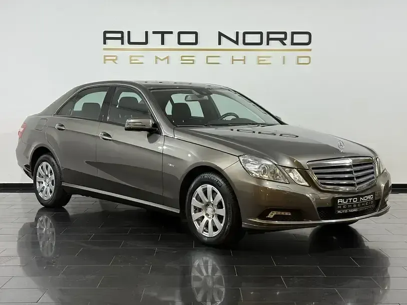 Gebraucht Mercedes E220 170 PS (125 kW) 2009 Grau Limousine