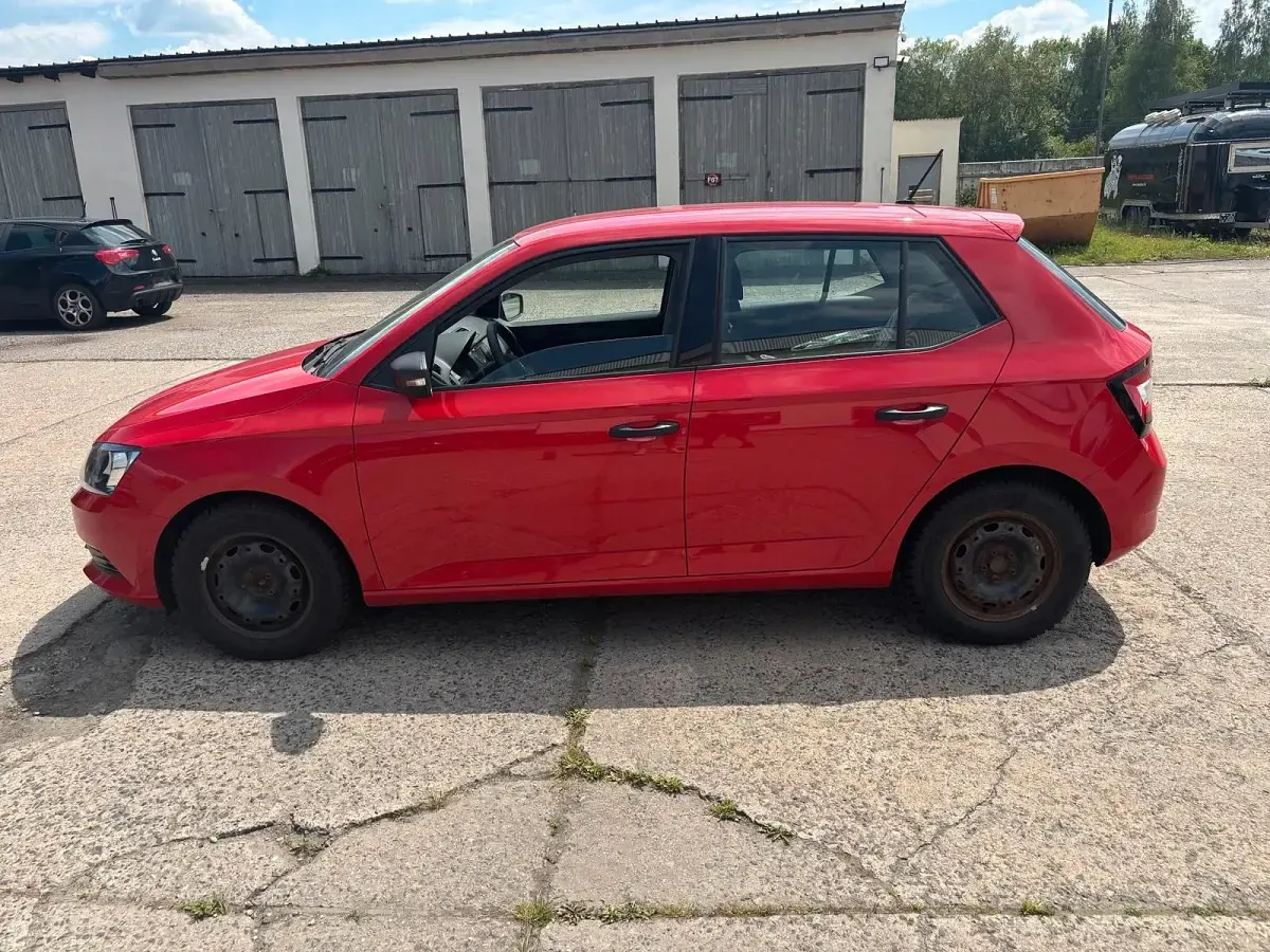 Gebraucht Skoda Fabia 60 PS (44 kW) 2017 Rot Kleinwagen