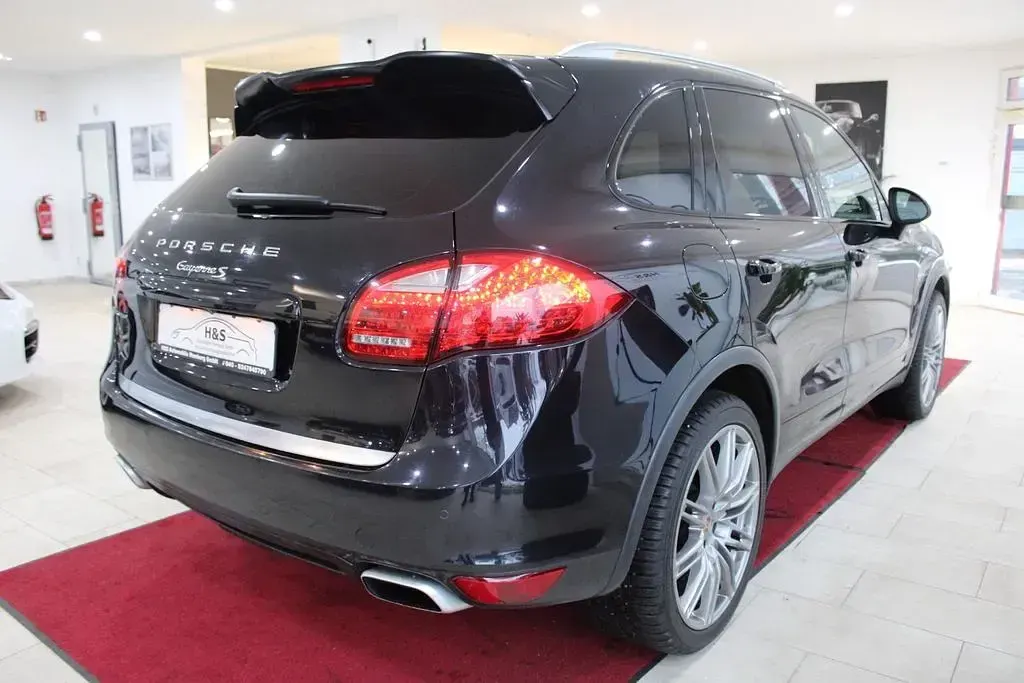 Gebraucht Porsche Cayenne S 382 PS (280 kW) 2015 Tiefschwarz SUV