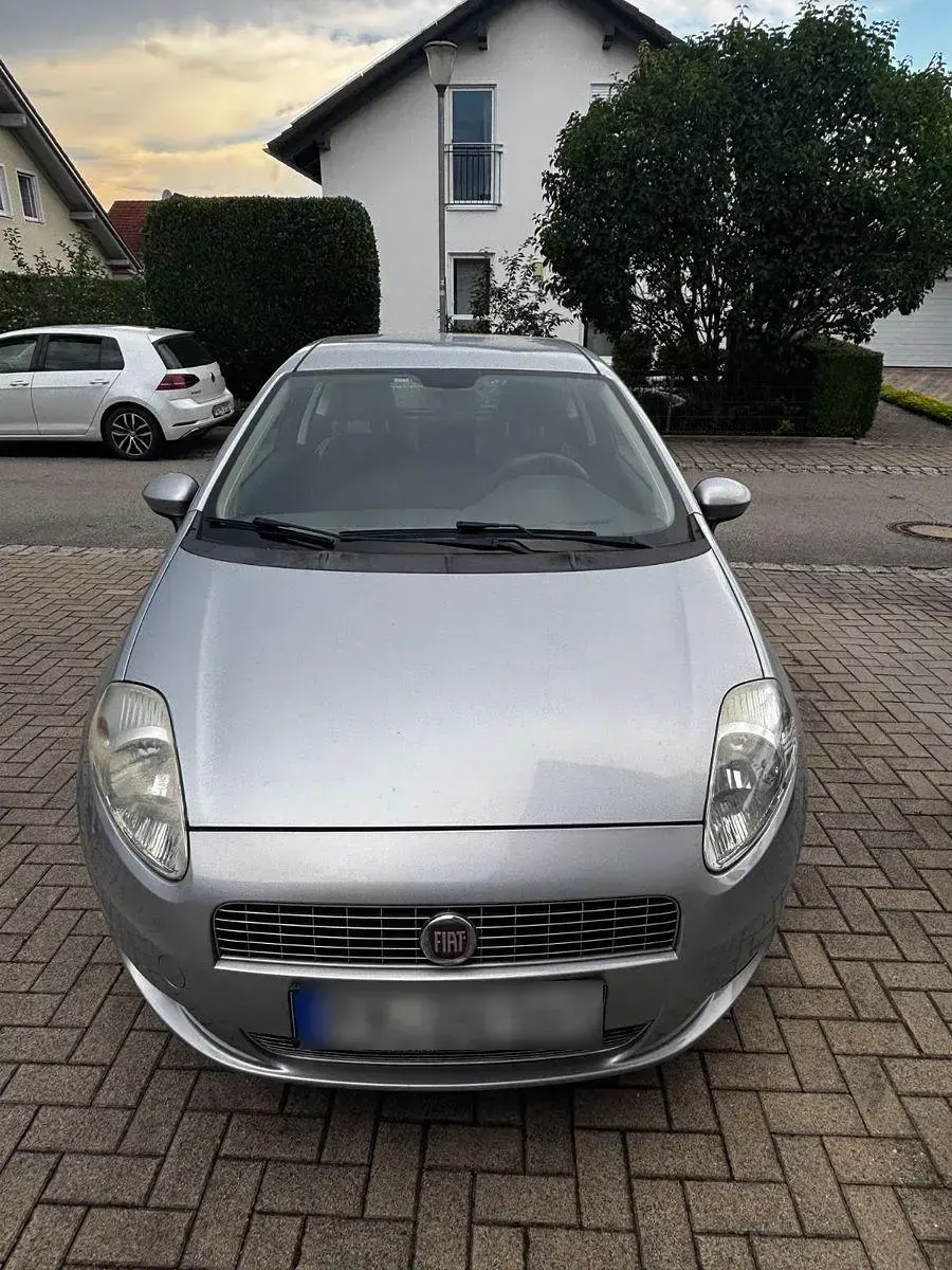 Gebraucht Fiat Punto Active 77 PS (56 kW) 2009 Silber Kleinwagen