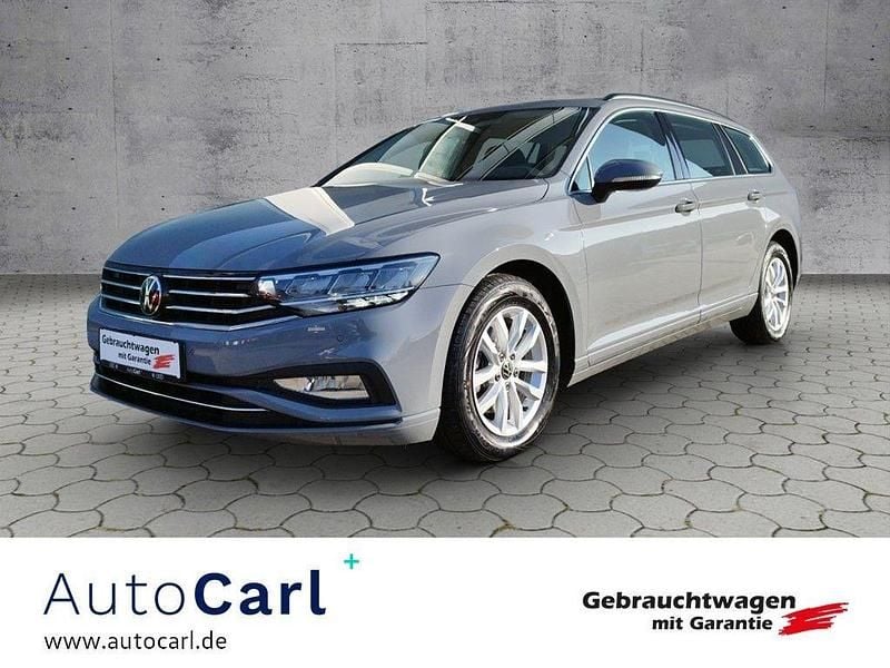 Gebraucht VW Passat Business 150 PS (110 kW) 2022 Mondsteingrau Kombi