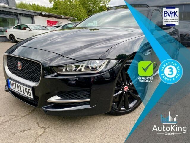Schwarz metallic Gebraucht 2016 Jaguar XE R-Sport Limousine | 23.999 € (Superpreis) - Bild 1/4
