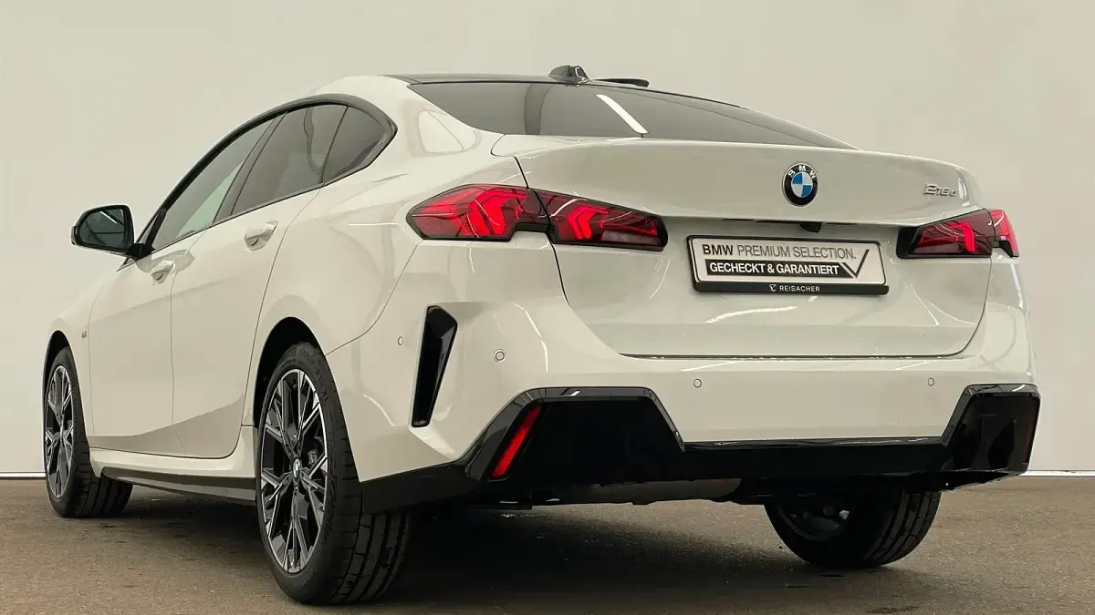Używany BMW 218 Efficient Dynamics 150 KM (110 kW) 2025 Biały Coupe