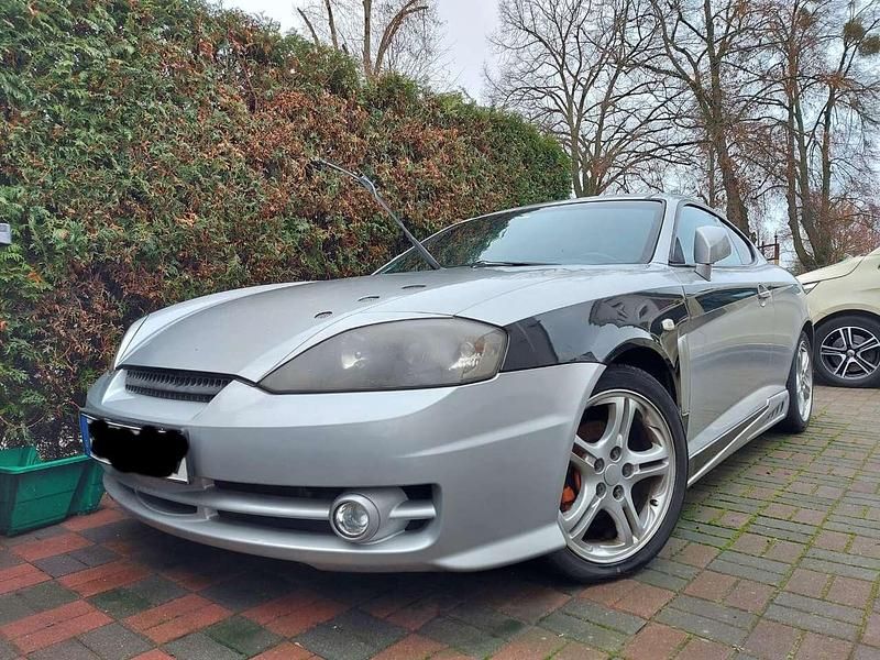 Grau Gebraucht 2005 Hyundai Coupé GLS Coupé | 1.650 € (Superpreis) - Bild 1/4