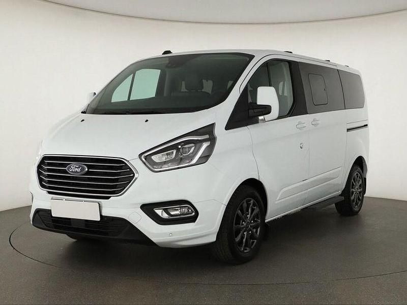 Weiß Gebraucht 2023 Ford Tourneo Custom Titanium X Van / Kleinbus | 40.690 € (Guter Preis) - Bild 1/4