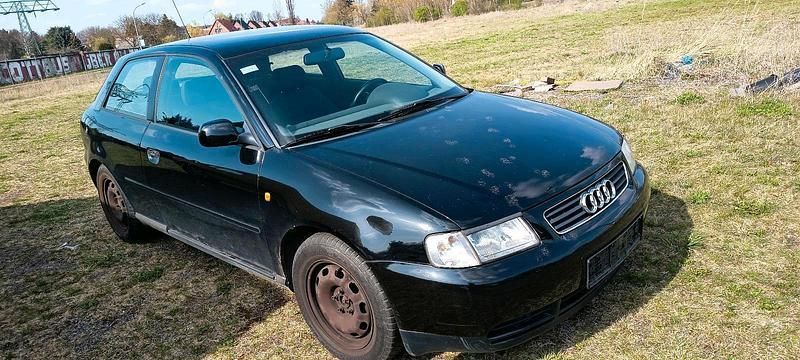 Schwarz Gebraucht 1999 Audi A3 Limousine | 550 € (Guter Preis) - Bild 1/4