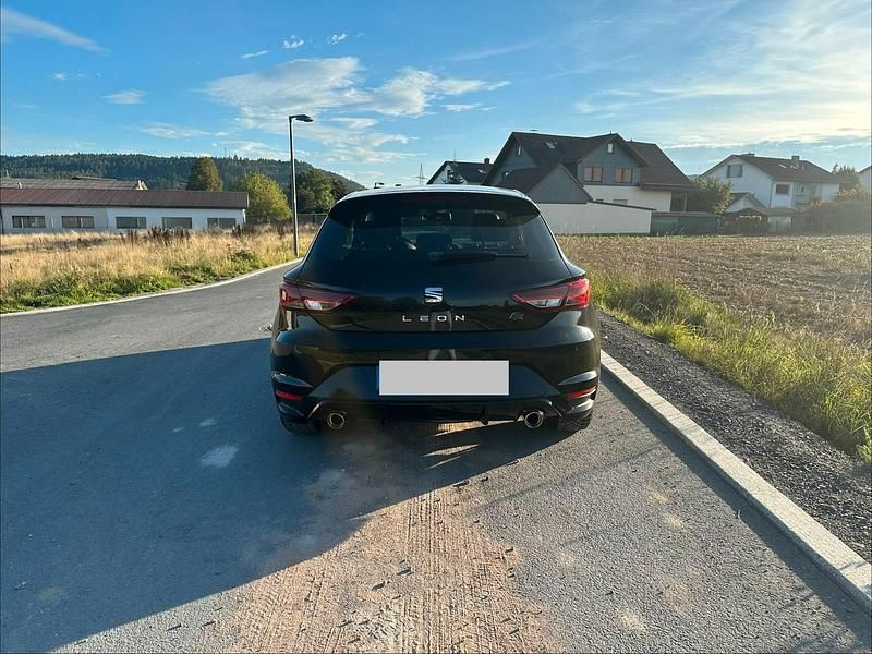 Gebraucht Seat Leon 180 PS (132 kW) 2015 Schwarz Limousine