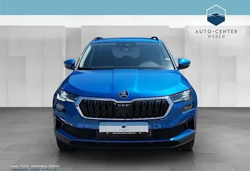 Neu Skoda Karoq 150 PS (110 kW) 2026 Blau SUV