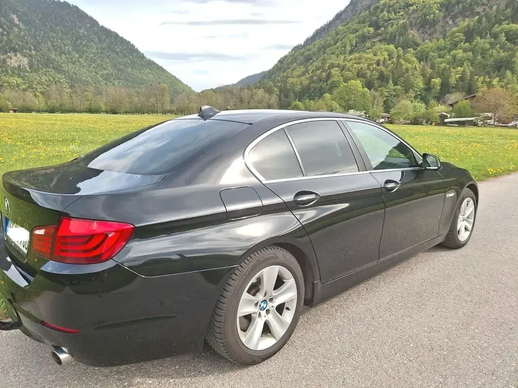Używany BMW 535 313 KM (230 kW) 2013 Czarny Sedan/Limuzyna