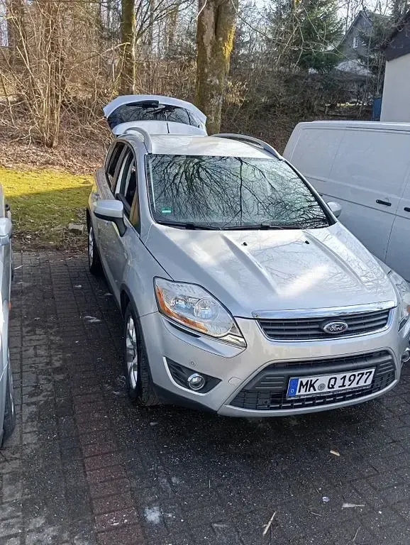 Gebraucht Ford Kuga Individual 140 PS (102 kW) 2012 Silber SUV