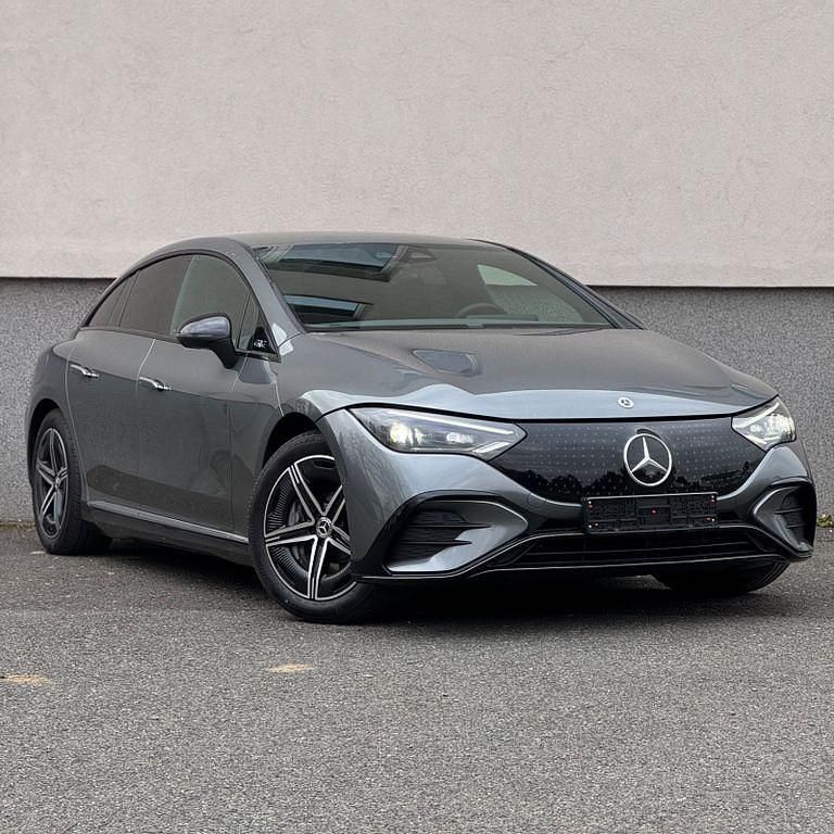 Grau Gebraucht 2023 Mercedes EQE300 AMG Limousine | 43.700 € (Fairer Preis) - Bild 1/4