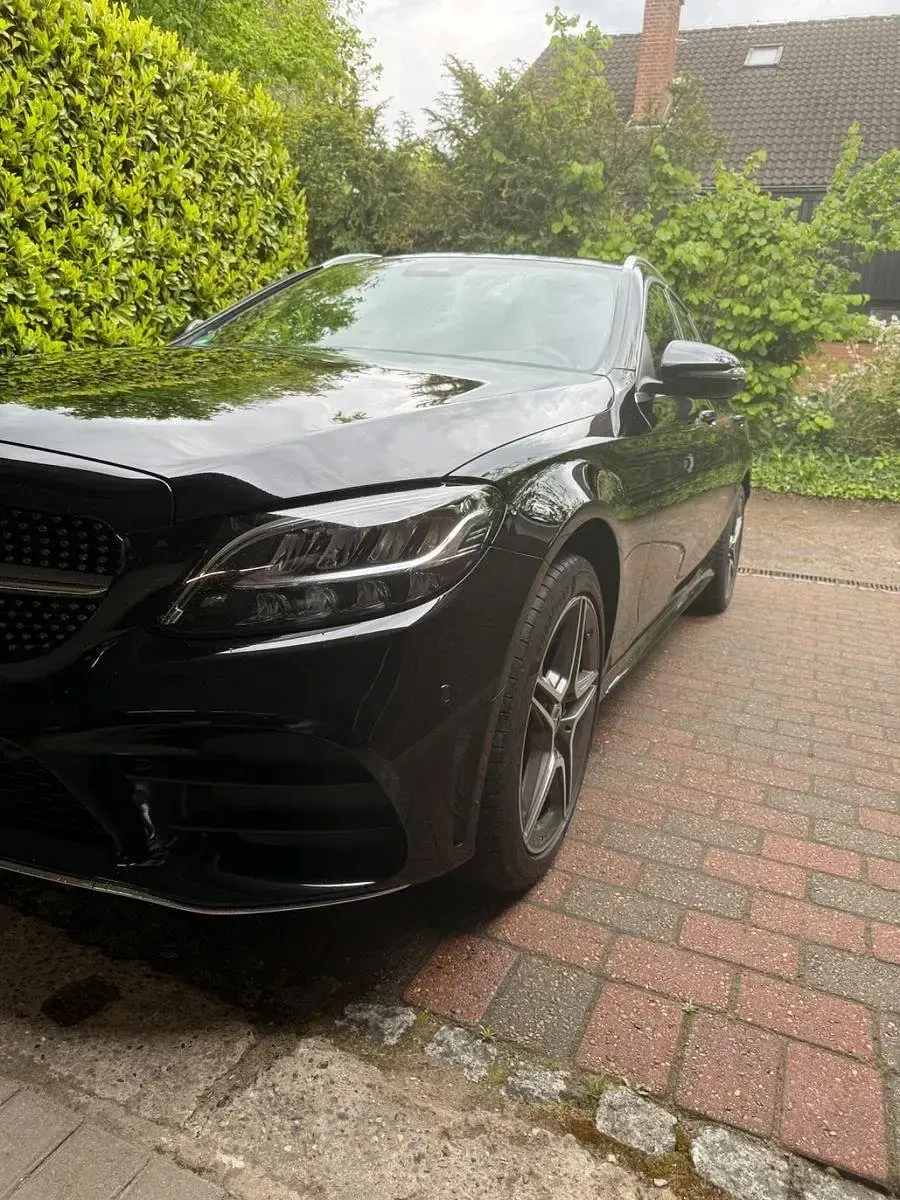 Gebraucht Mercedes C220 AMG line 194 PS (142 kW) 2020 Schwarz Kombi