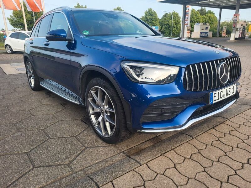Blau Gebraucht 2020 Mercedes GLC400d AMG SUV | 42.500 € (Fairer Preis) - Bild 1/4