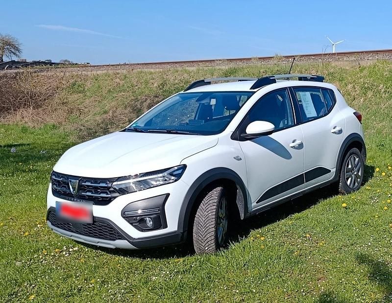 Gebraucht Dacia Sandero Stepway 92 PS (67 kW) 2021 Weiß SUV