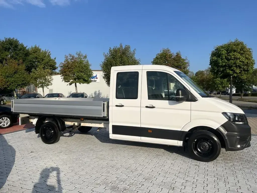 Gebraucht VW Crafter 140 PS (102 kW) 2025 Candyweiß Van